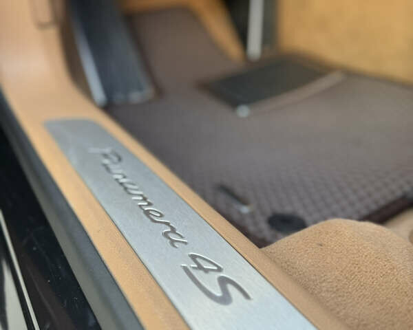 Порше Панамера 2013 в Киеве на Automoto.ua Черный Порше Панамера, объемом двигателя 3 л и пробегом 114 тыс. км за 32500 $, фото 17 на Automoto.ua