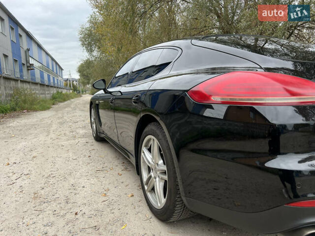 Чорний Порше Panamera, об'ємом двигуна 3.61 л та пробігом 139 тис. км за 39000 $, фото 11 на Automoto.ua