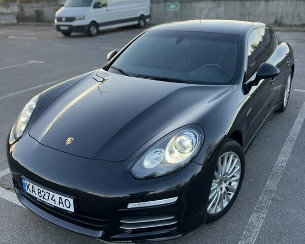 Черный Порше Панамера, объемом двигателя 3.6 л и пробегом 108 тыс. км за 27800 $, фото 2 на Automoto.ua