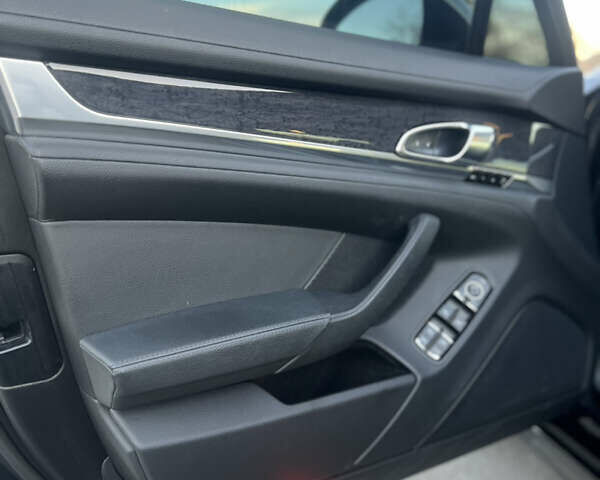 Черный Порше Панамера, объемом двигателя 3.6 л и пробегом 108 тыс. км за 27800 $, фото 32 на Automoto.ua