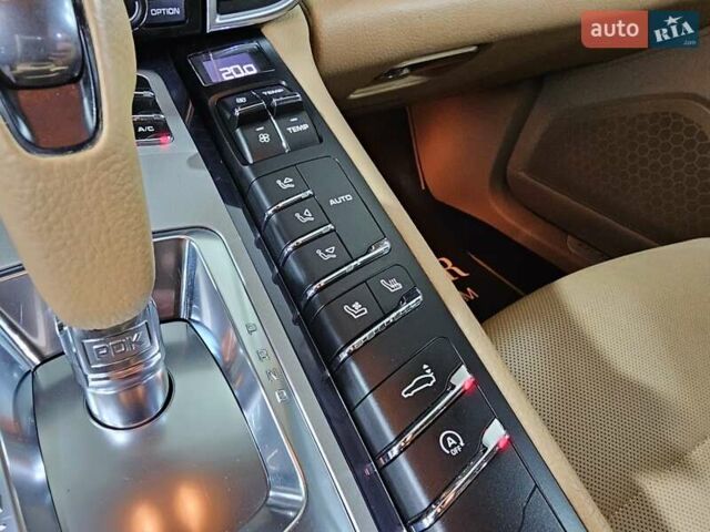 Черный Порше Панамера, объемом двигателя 3.61 л и пробегом 162 тыс. км за 26999 $, фото 32 на Automoto.ua