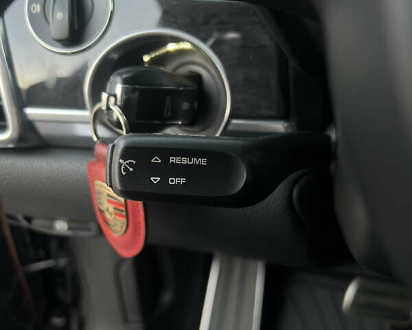 Черный Порше Панамера, объемом двигателя 3.6 л и пробегом 108 тыс. км за 27800 $, фото 25 на Automoto.ua