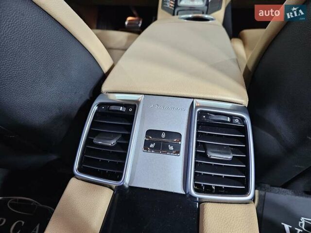 Черный Порше Панамера, объемом двигателя 3.61 л и пробегом 162 тыс. км за 26999 $, фото 16 на Automoto.ua