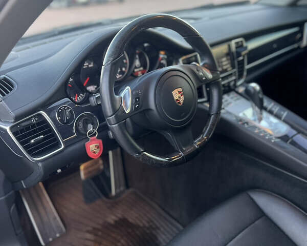 Черный Порше Панамера, объемом двигателя 3.6 л и пробегом 108 тыс. км за 27800 $, фото 15 на Automoto.ua