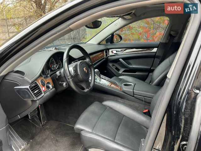 Чорний Порше Panamera, об'ємом двигуна 3.61 л та пробігом 139 тис. км за 39000 $, фото 18 на Automoto.ua