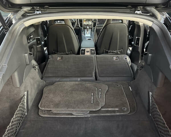 Черный Порше Панамера, объемом двигателя 3.6 л и пробегом 108 тыс. км за 27800 $, фото 41 на Automoto.ua