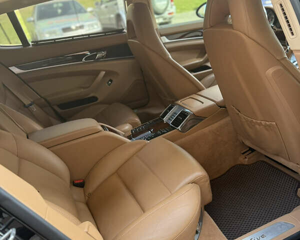 Порше Панамера 2013 в Киеве на Automoto.ua Черный Порше Панамера, объемом двигателя 3 л и пробегом 114 тыс. км за 32500 $, фото 21 на Automoto.ua