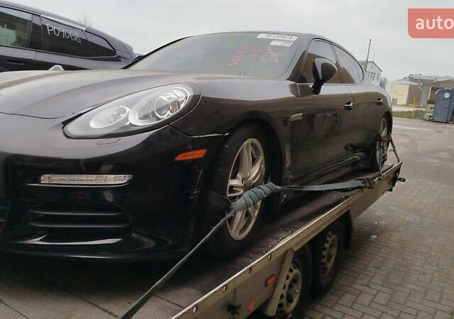 Чорний Порше Panamera, об'ємом двигуна 3.61 л та пробігом 139 тис. км за 39000 $, фото 31 на Automoto.ua