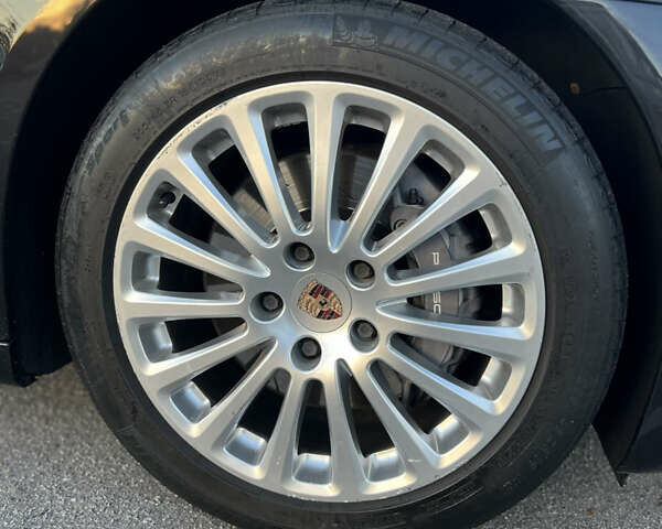 Черный Порше Панамера, объемом двигателя 3.6 л и пробегом 108 тыс. км за 27800 $, фото 42 на Automoto.ua