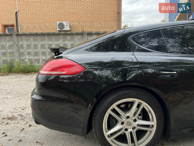 Чорний Порше Panamera, об'ємом двигуна 3.61 л та пробігом 139 тис. км за 39000 $, фото 13 на Automoto.ua