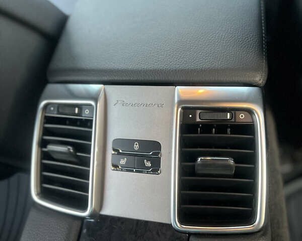 Черный Порше Панамера, объемом двигателя 3.6 л и пробегом 108 тыс. км за 27800 $, фото 31 на Automoto.ua