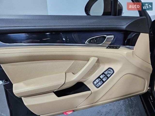 Черный Порше Панамера, объемом двигателя 3.61 л и пробегом 162 тыс. км за 26999 $, фото 24 на Automoto.ua