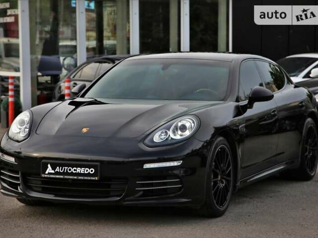 Чорний Порше Panamera, об'ємом двигуна 3 л та пробігом 74 тис. км за 35000 $, фото 3 на Automoto.ua