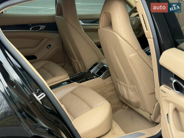 Черный Порше Панамера, объемом двигателя 3.6 л и пробегом 186 тыс. км за 31999 $, фото 24 на Automoto.ua