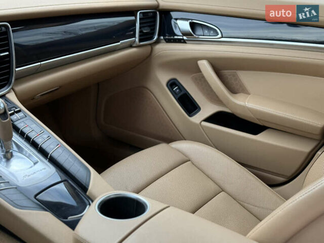 Черный Порше Панамера, объемом двигателя 3.6 л и пробегом 186 тыс. км за 31999 $, фото 16 на Automoto.ua