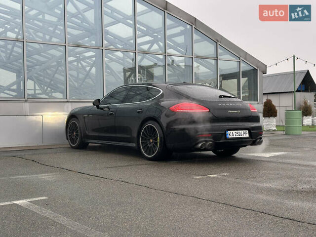 Чорний Порше Panamera, об'ємом двигуна 3 л та пробігом 181 тис. км за 39890 $, фото 12 на Automoto.ua