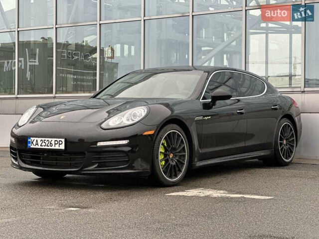 Чорний Порше Panamera, об'ємом двигуна 3 л та пробігом 181 тис. км за 39890 $, фото 9 на Automoto.ua