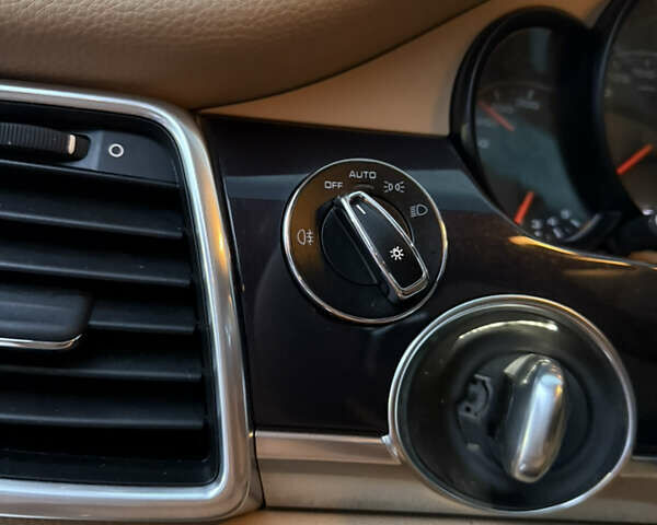 Черный Порше Панамера, объемом двигателя 3.6 л и пробегом 186 тыс. км за 31999 $, фото 32 на Automoto.ua