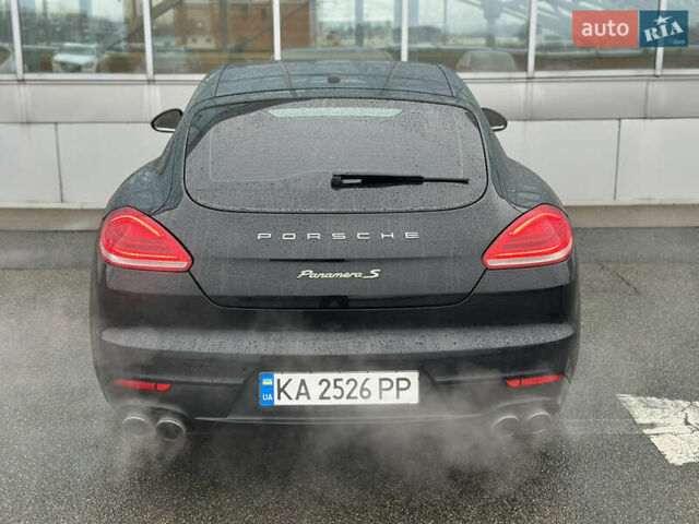 Чорний Порше Panamera, об'ємом двигуна 3 л та пробігом 181 тис. км за 39890 $, фото 70 на Automoto.ua