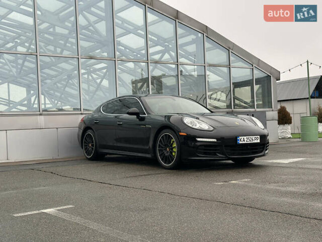 Чорний Порше Panamera, об'ємом двигуна 3 л та пробігом 181 тис. км за 39890 $, фото 6 на Automoto.ua
