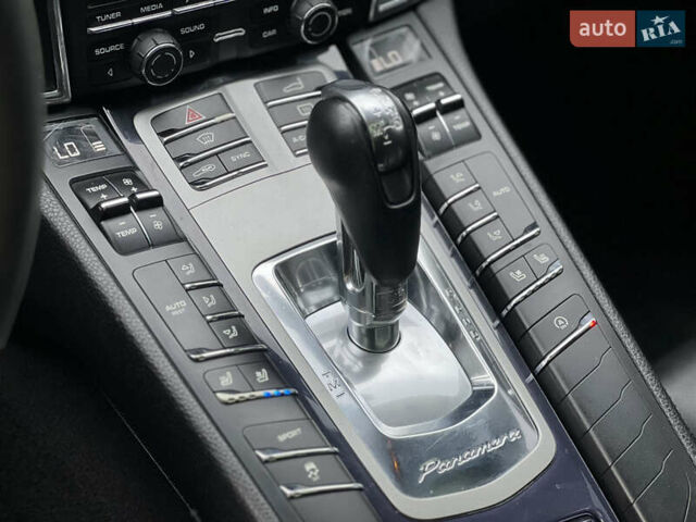 Черный Порше Панамера, объемом двигателя 3.61 л и пробегом 170 тыс. км за 29999 $, фото 25 на Automoto.ua