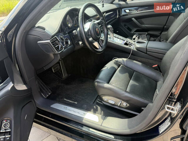 Чорний Порше Panamera, об'ємом двигуна 3 л та пробігом 149 тис. км за 30000 $, фото 7 на Automoto.ua