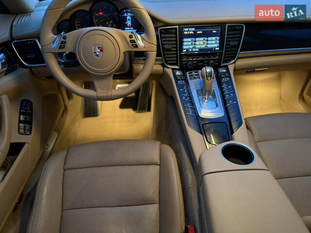 Черный Порше Панамера, объемом двигателя 3.6 л и пробегом 186 тыс. км за 31999 $, фото 36 на Automoto.ua