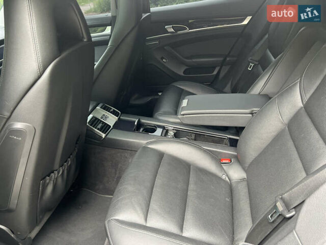 Черный Порше Панамера, объемом двигателя 3.61 л и пробегом 170 тыс. км за 29999 $, фото 18 на Automoto.ua