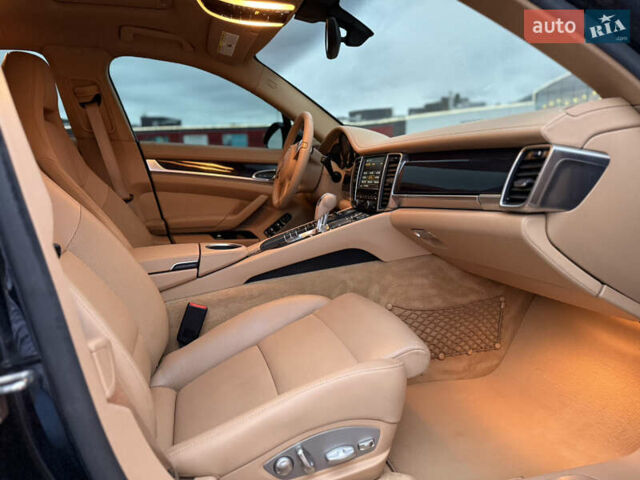 Черный Порше Панамера, объемом двигателя 3.6 л и пробегом 186 тыс. км за 31999 $, фото 38 на Automoto.ua