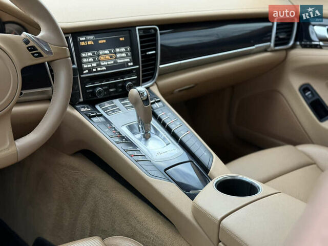 Черный Порше Панамера, объемом двигателя 3.6 л и пробегом 186 тыс. км за 31999 $, фото 14 на Automoto.ua