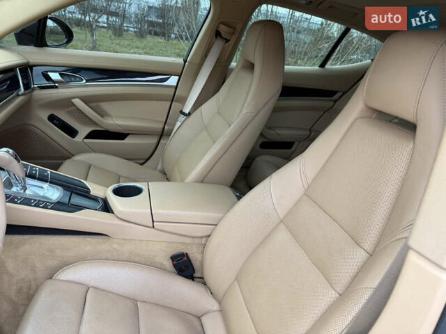 Черный Порше Панамера, объемом двигателя 3.6 л и пробегом 186 тыс. км за 31999 $, фото 15 на Automoto.ua