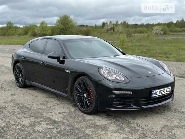 Чорний Порше Panamera, об'ємом двигуна 3 л та пробігом 102 тис. км за 33500 $, фото 1 на Automoto.ua