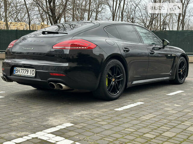 Чорний Порше Panamera, об'ємом двигуна 3 л та пробігом 261 тис. км за 34800 $, фото 11 на Automoto.ua