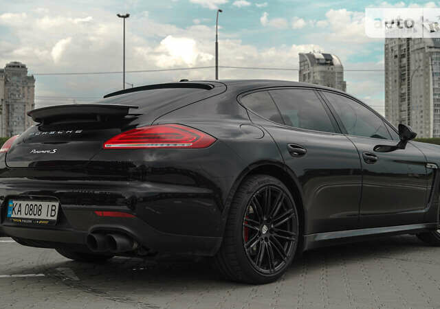 Чорний Порше Panamera, об'ємом двигуна 3 л та пробігом 98 тис. км за 37500 $, фото 1 на Automoto.ua