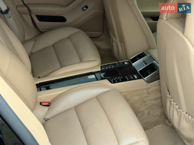 Черный Порше Панамера, объемом двигателя 3.6 л и пробегом 186 тыс. км за 31999 $, фото 23 на Automoto.ua