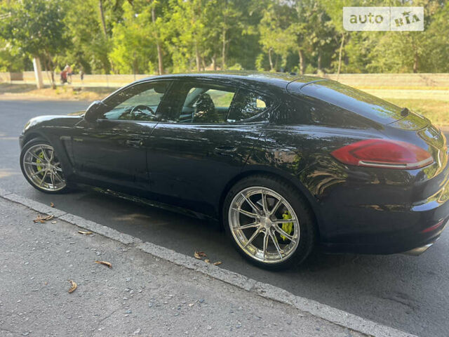 Чорний Порше Panamera, об'ємом двигуна 3 л та пробігом 261 тис. км за 34800 $, фото 34 на Automoto.ua