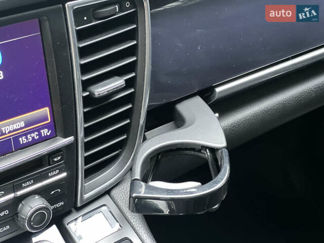 Черный Порше Панамера, объемом двигателя 3.61 л и пробегом 170 тыс. км за 29999 $, фото 28 на Automoto.ua