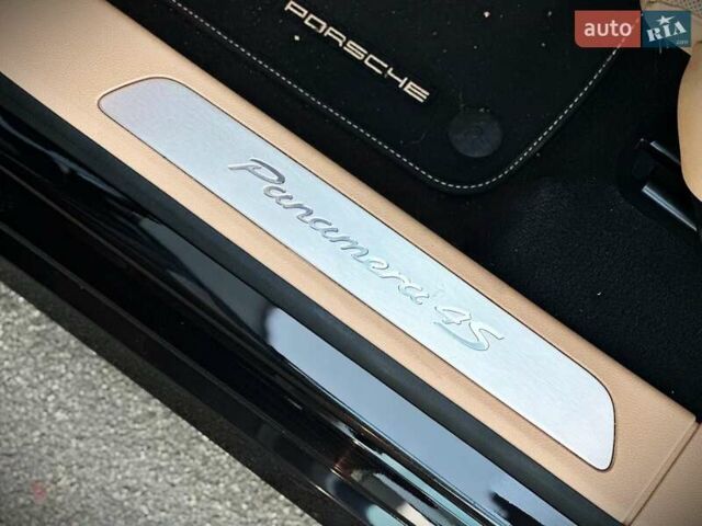 Чорний Порше Panamera, об'ємом двигуна 3 л та пробігом 101 тис. км за 28500 $, фото 17 на Automoto.ua