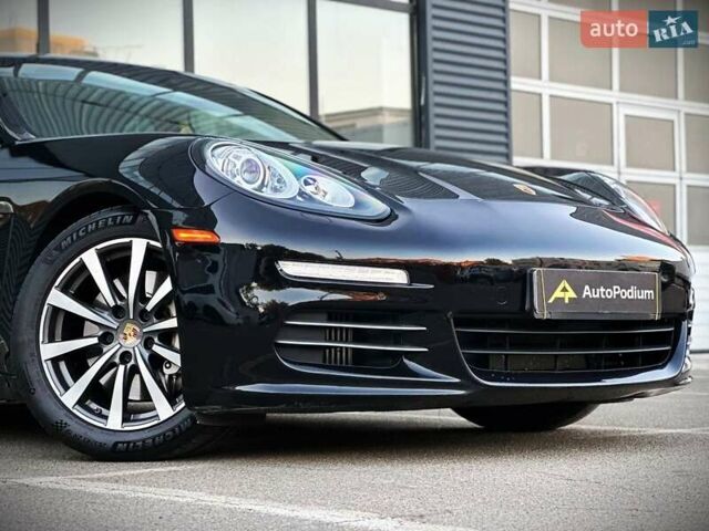 Чорний Порше Panamera, об'ємом двигуна 3 л та пробігом 101 тис. км за 28500 $, фото 9 на Automoto.ua
