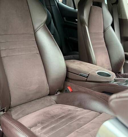 Чорний Порше Panamera, об'ємом двигуна 4.81 л та пробігом 84 тис. км за 42999 $, фото 20 на Automoto.ua