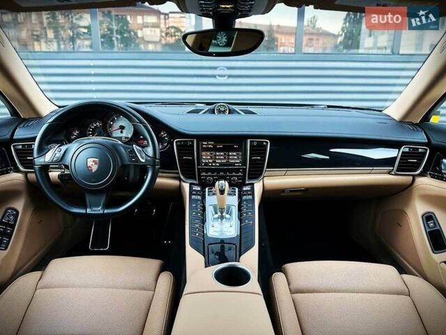 Чорний Порше Panamera, об'ємом двигуна 3 л та пробігом 101 тис. км за 28500 $, фото 32 на Automoto.ua
