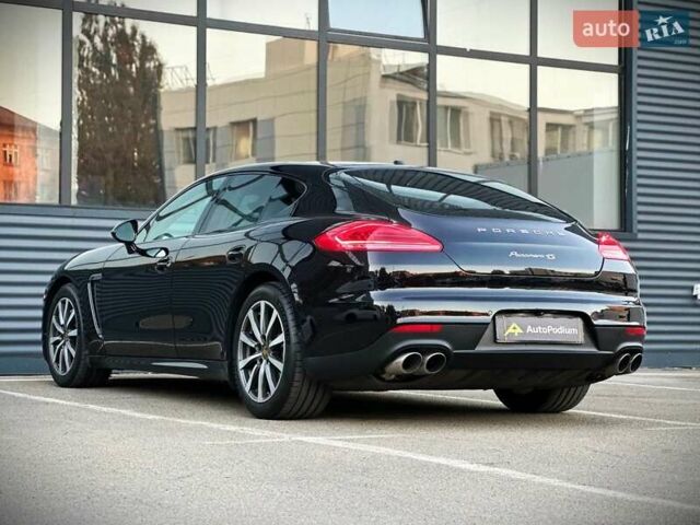 Черный Порше Панамера, объемом двигателя 3 л и пробегом 101 тыс. км за 25000 $, фото 16 на Automoto.ua