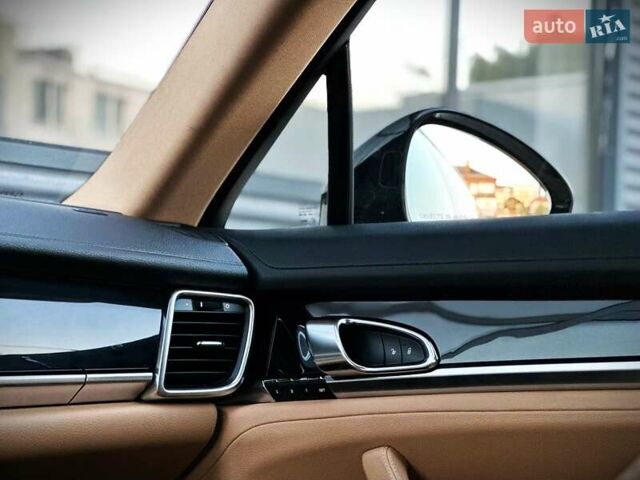 Черный Порше Панамера, объемом двигателя 3 л и пробегом 101 тыс. км за 25000 $, фото 41 на Automoto.ua