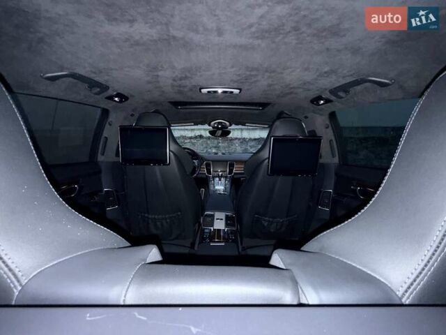 Чорний Порше Panamera, об'ємом двигуна 4.81 л та пробігом 133 тис. км за 29990 $, фото 81 на Automoto.ua