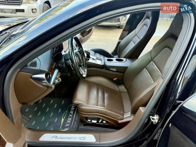 Черный Порше Панамера, объемом двигателя 2.89 л и пробегом 107 тыс. км за 58900 $, фото 30 на Automoto.ua