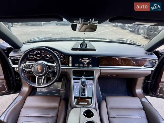 Черный Порше Панамера, объемом двигателя 2.89 л и пробегом 107 тыс. км за 58900 $, фото 45 на Automoto.ua