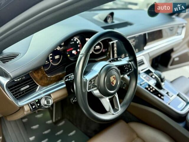 Черный Порше Панамера, объемом двигателя 2.89 л и пробегом 107 тыс. км за 58900 $, фото 33 на Automoto.ua