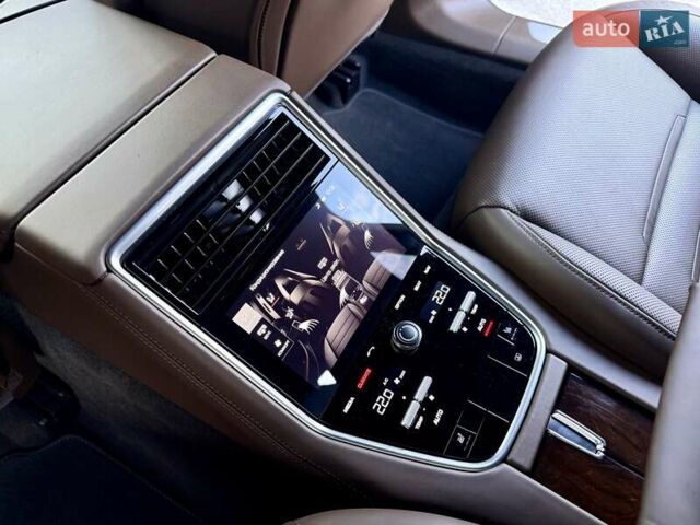 Черный Порше Панамера, объемом двигателя 2.89 л и пробегом 107 тыс. км за 58900 $, фото 48 на Automoto.ua