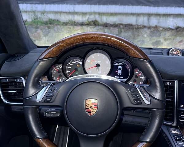 Чорний Порше Panamera, об'ємом двигуна 4.81 л та пробігом 133 тис. км за 29990 $, фото 31 на Automoto.ua