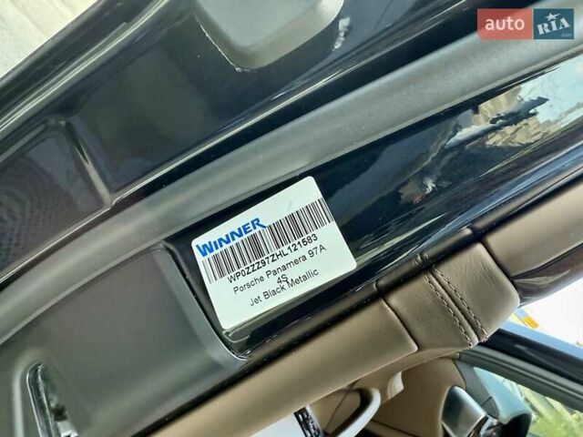 Черный Порше Панамера, объемом двигателя 2.89 л и пробегом 107 тыс. км за 58900 $, фото 28 на Automoto.ua